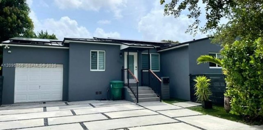 Villa ou maison à Miami, Floride 3 chambres, 119.29 m2 № 2385314