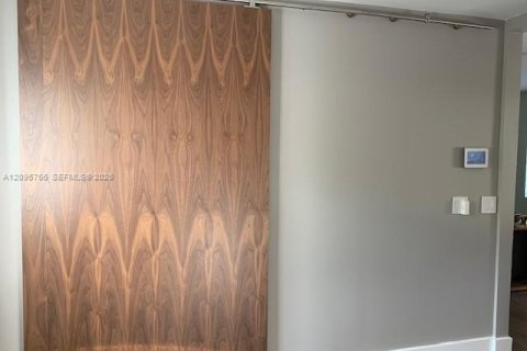 Villa ou maison à louer à Miami, Floride: 3 chambres, 119.29 m2 № 2385314 - photo 29