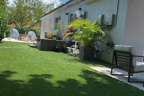 Villa ou maison à louer à Miami, Floride: 3 chambres, 119.29 m2 № 2385314 - photo 8