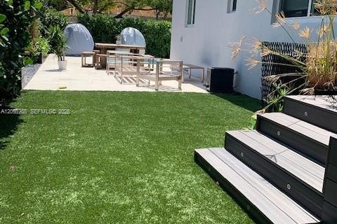 Villa ou maison à louer à Miami, Floride: 3 chambres, 119.29 m2 № 2385314 - photo 5