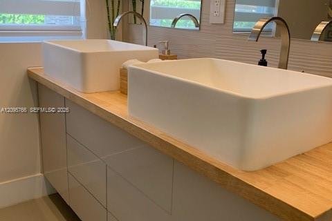 Villa ou maison à louer à Miami, Floride: 3 chambres, 119.29 m2 № 2385314 - photo 17