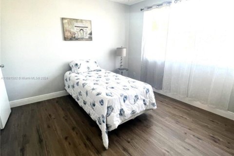 Townhouse in Pompano Beach, Florida 2 bedrooms, 94.57 sq.m. № 1764326 - photo 6