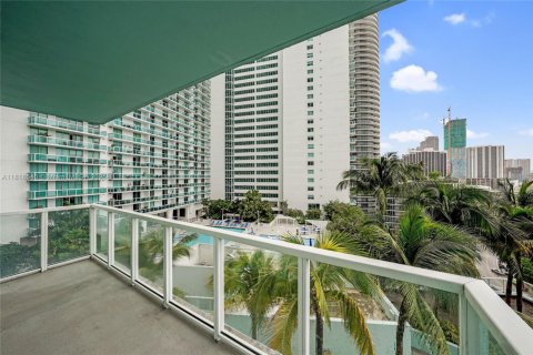 Condominio en venta en Miami, Florida, 2 dormitorios, 109.62 m2 № 1981180 - foto 20