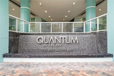 Condominio en venta en Miami, Florida, 2 dormitorios, 109.62 m2 № 1981180 - foto 2