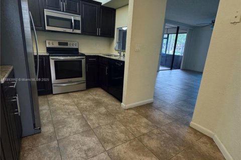 Appartement à louer à Plantation, Floride: 3 chambres, 104.05 m2 № 1945708 - photo 4