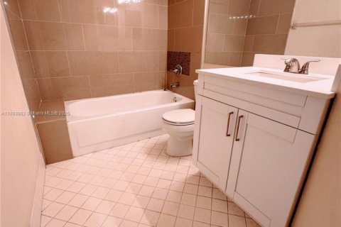 Appartement à louer à Plantation, Floride: 3 chambres, 104.05 m2 № 1945708 - photo 14