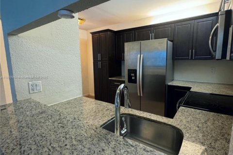 Appartement à louer à Plantation, Floride: 3 chambres, 104.05 m2 № 1945708 - photo 6