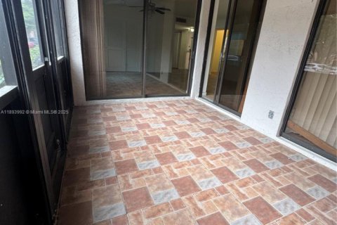 Appartement à louer à Plantation, Floride: 3 chambres, 104.05 m2 № 1945708 - photo 16