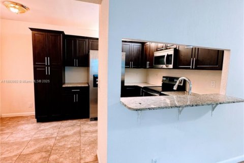 Appartement à louer à Plantation, Floride: 3 chambres, 104.05 m2 № 1945708 - photo 8