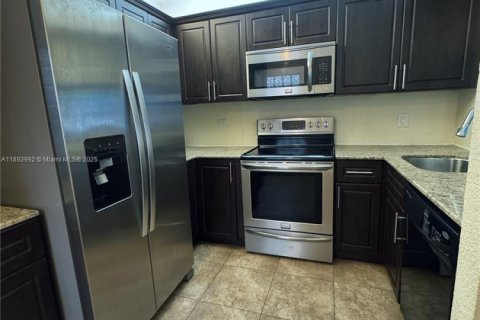 Appartement à louer à Plantation, Floride: 3 chambres, 104.05 m2 № 1945708 - photo 3