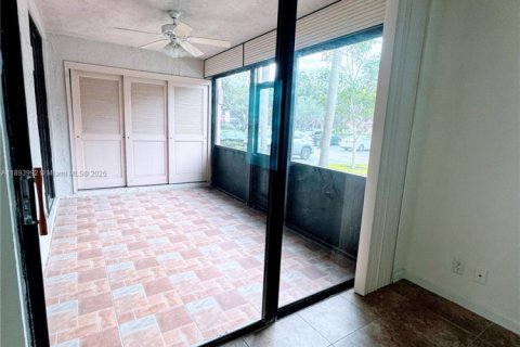 Appartement à louer à Plantation, Floride: 3 chambres, 104.05 m2 № 1945708 - photo 17