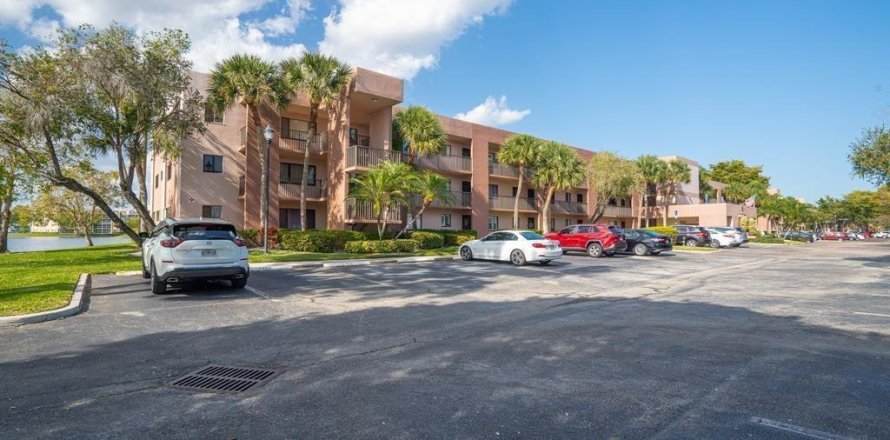 Condo à Tamarac, Floride, 2 chambres № 2260154