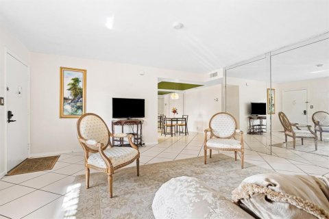 Copropriété à vendre à Tamarac, Floride: 2 chambres, 93.83 m2 № 2260154 - photo 8