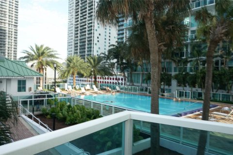 Copropriété à louer à Miami, Floride: 2 chambres, 103.12 m2 № 1946501 - photo 26