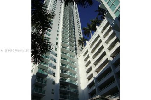 Copropriété à louer à Miami, Floride: 2 chambres, 103.12 m2 № 1946501 - photo 2
