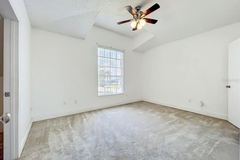 House in Orlando, Florida 4 bedrooms, 221.11 sq.m. № 2166136 - photo 8