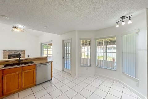 House in Orlando, Florida 4 bedrooms, 221.11 sq.m. № 2166136 - photo 25
