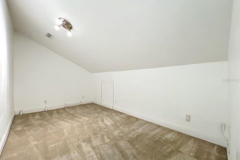 House in Orlando, Florida 4 bedrooms, 221.11 sq.m. № 2166136 - photo 28