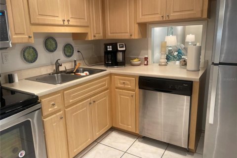 Condo in Sarasota, Florida, 2 bedrooms  № 1609419 - photo 8