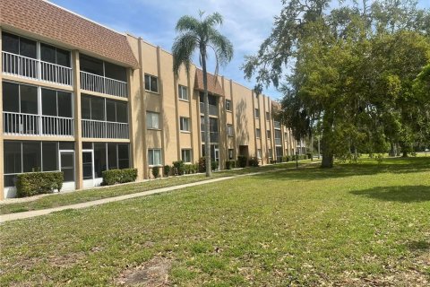 Condo in Sarasota, Florida, 2 bedrooms  № 1609419 - photo 25