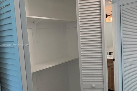 Copropriété à louer à Pinecrest, Floride: 1 chambre, 62.43 m2 № 2058000 - photo 19