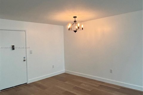 Condo à Pinecrest, Floride, 1 chambre  № 2058000