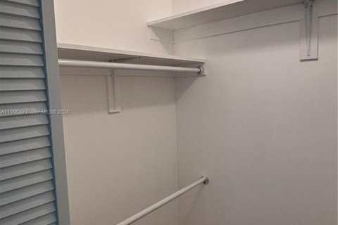 Copropriété à louer à Pinecrest, Floride: 1 chambre, 62.43 m2 № 2058000 - photo 17