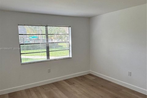 Copropriété à louer à Pinecrest, Floride: 1 chambre, 62.43 m2 № 2058000 - photo 6