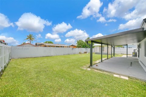 Villa ou maison à vendre à Miami, Floride: 3 chambres, 129.88 m2 № 2180482 - photo 26