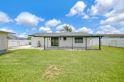 Villa ou maison à vendre à Miami, Floride: 3 chambres, 129.88 m2 № 2180482 - photo 24