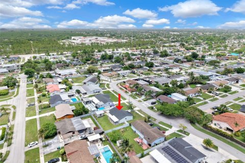 Villa ou maison à vendre à Miami, Floride: 3 chambres, 129.88 m2 № 2180482 - photo 18