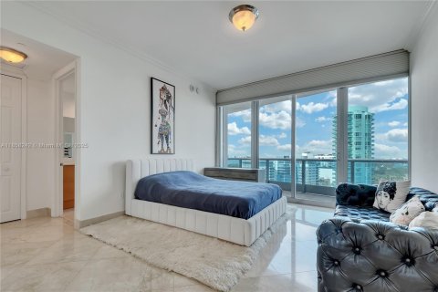 Condo in Miami Beach, Florida, 4 bedrooms  № 1887596 - photo 20