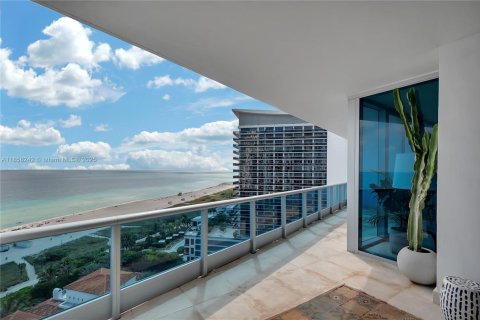 Condo in Miami Beach, Florida, 4 bedrooms  № 1887596 - photo 6