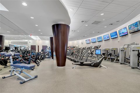 Condo in Miami Beach, Florida, 4 bedrooms  № 1887596 - photo 29