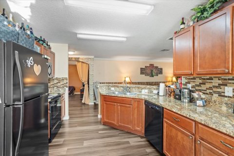 Villa ou maison à vendre à Tavares, Floride: 3 chambres, 143.35 m2 № 1527055 - photo 9