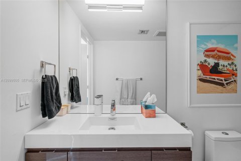 Copropriété à louer à Miami, Floride: 3 chambres, 136.01 m2 № 2400832 - photo 23