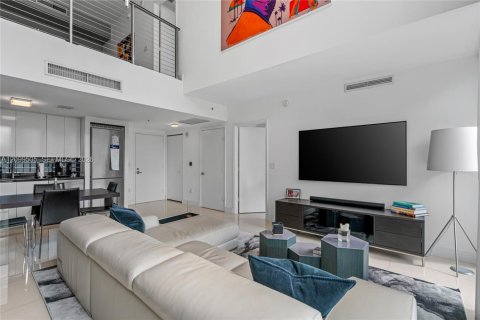 Copropriété à louer à Miami, Floride: 3 chambres, 136.01 m2 № 2400832 - photo 7