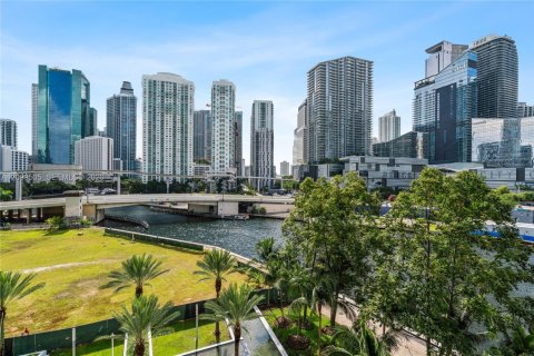 Copropriété à louer à Miami, Floride: 3 chambres, 136.01 m2 № 2400832 - photo 27