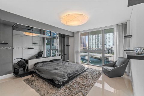 Copropriété à louer à Miami, Floride: 3 chambres, 136.01 m2 № 2400832 - photo 15