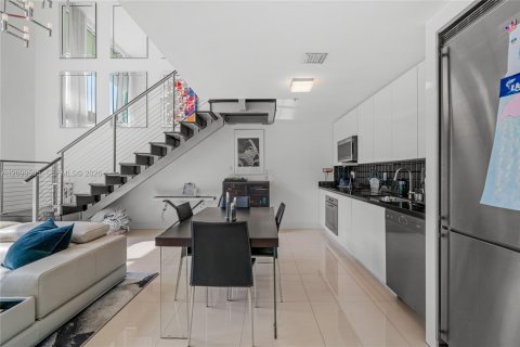 Copropriété à louer à Miami, Floride: 3 chambres, 136.01 m2 № 2400832 - photo 8