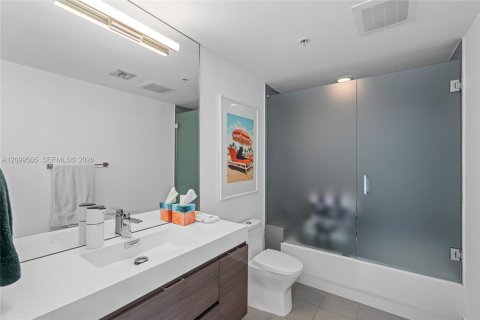 Copropriété à louer à Miami, Floride: 3 chambres, 136.01 m2 № 2400832 - photo 19