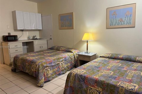 Copropriété à vendre à Hallandale Beach, Floride: 1 chambre, 29.73 m2 № 1985269 - photo 12