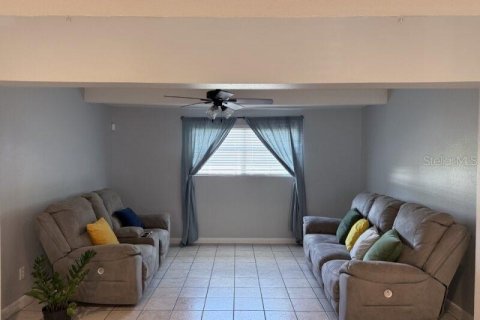Casa en alquiler en Casselberry, Florida, 3 dormitorios, 169.92 m2 № 1918842 - foto 4