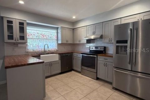 Casa en alquiler en Casselberry, Florida, 3 dormitorios, 169.92 m2 № 1918842 - foto 10