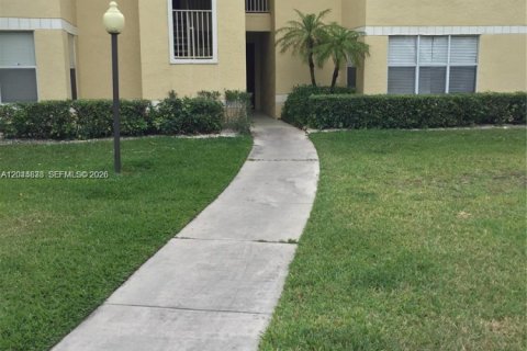 Condo in Sunrise, Florida, 2 bedrooms  № 2174294
