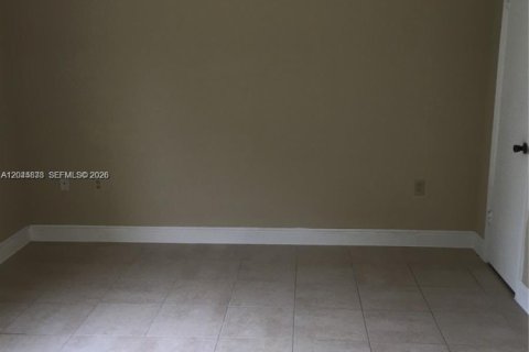 Condo in Sunrise, Florida, 2 bedrooms № 2174294 - photo 22