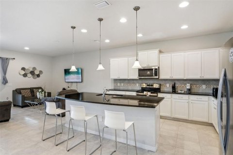 Villa ou maison à vendre à Kissimmee, Floride: 9 chambres, 407.93 m2 № 2430343 - photo 8