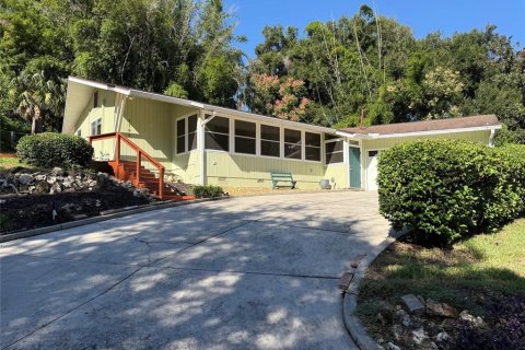 Villa ou maison à Mount Dora, Floride 2 chambres, 124.12 m2 № 2425885