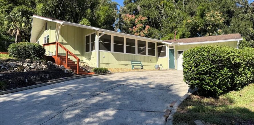 Villa ou maison à Mount Dora, Floride 2 chambres, 124.12 m2 № 2425885