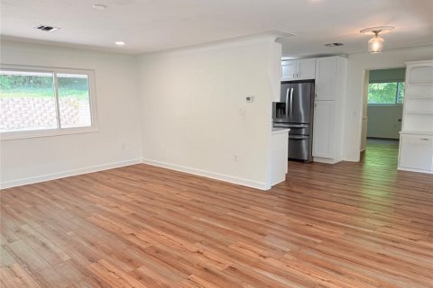 Villa ou maison à vendre à Mount Dora, Floride: 2 chambres, 124.12 m2 № 2425885 - photo 3